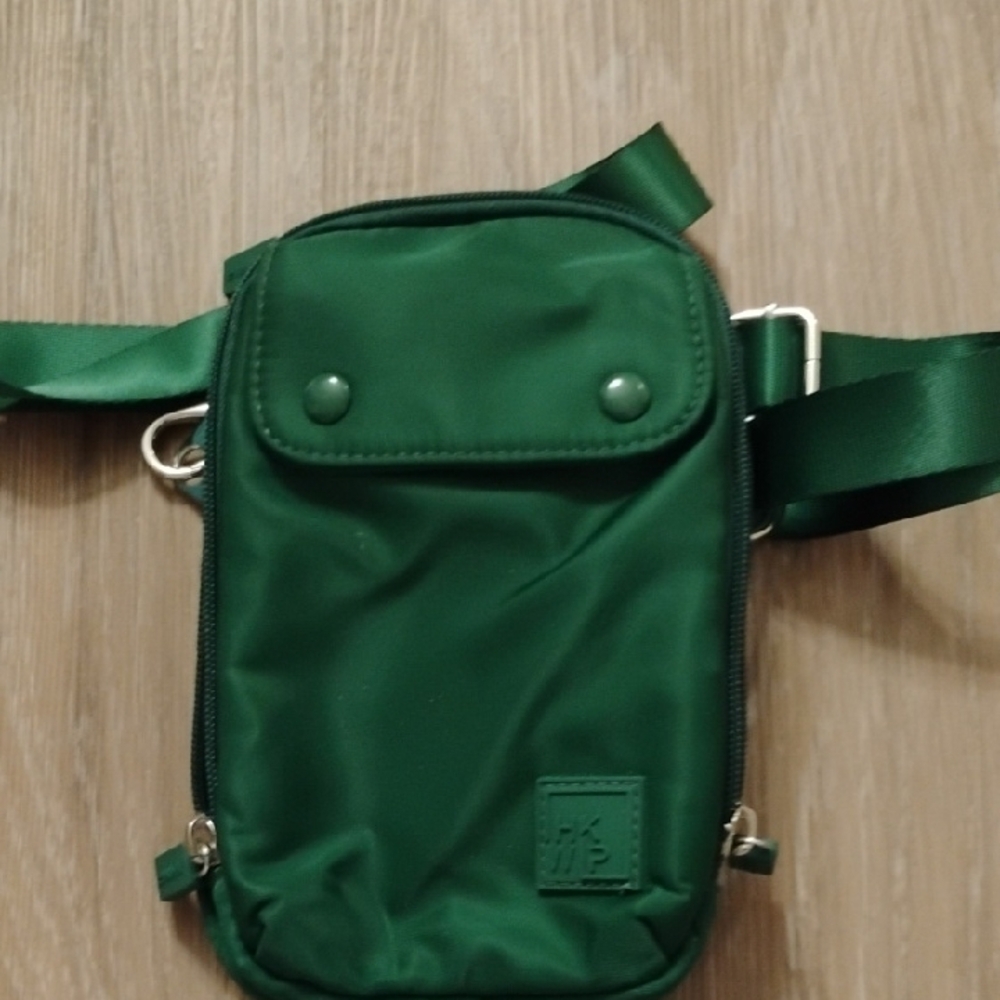 Stylish Green Crossbody